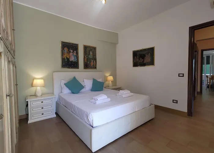 Guesthost - San Giovanni Apartment With Balcony